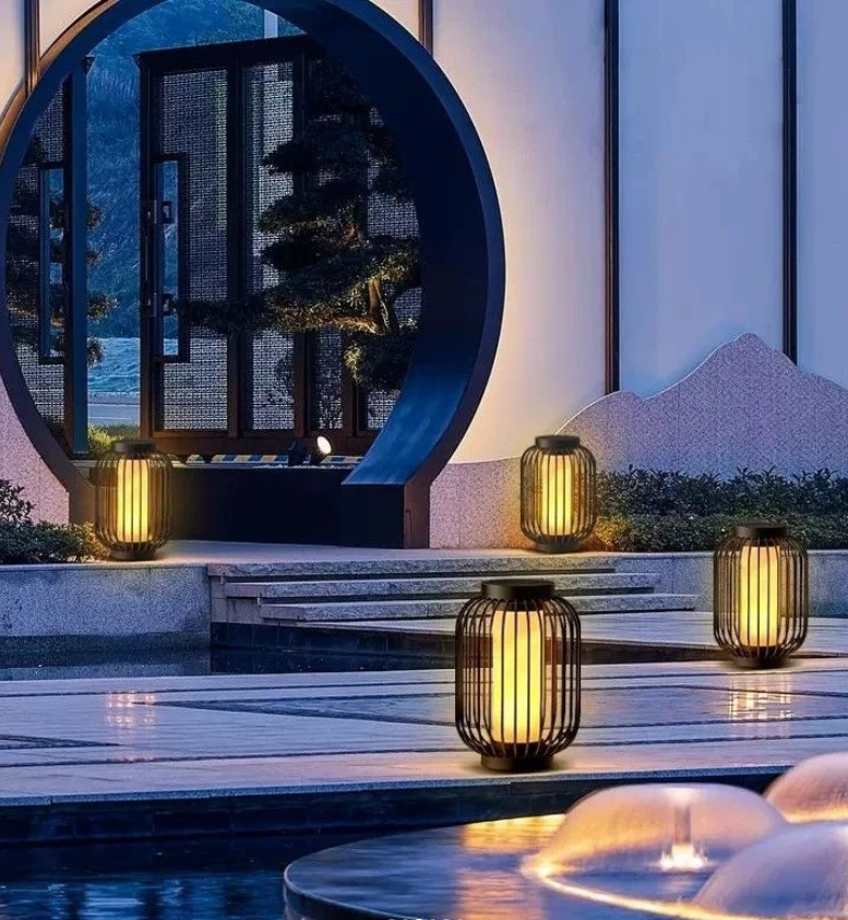 Solarna lampa za travnjak